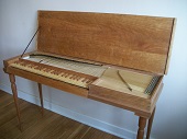 18th-century double-fretted clavichord