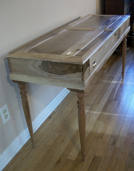 Silbermann clavichord in European walnut